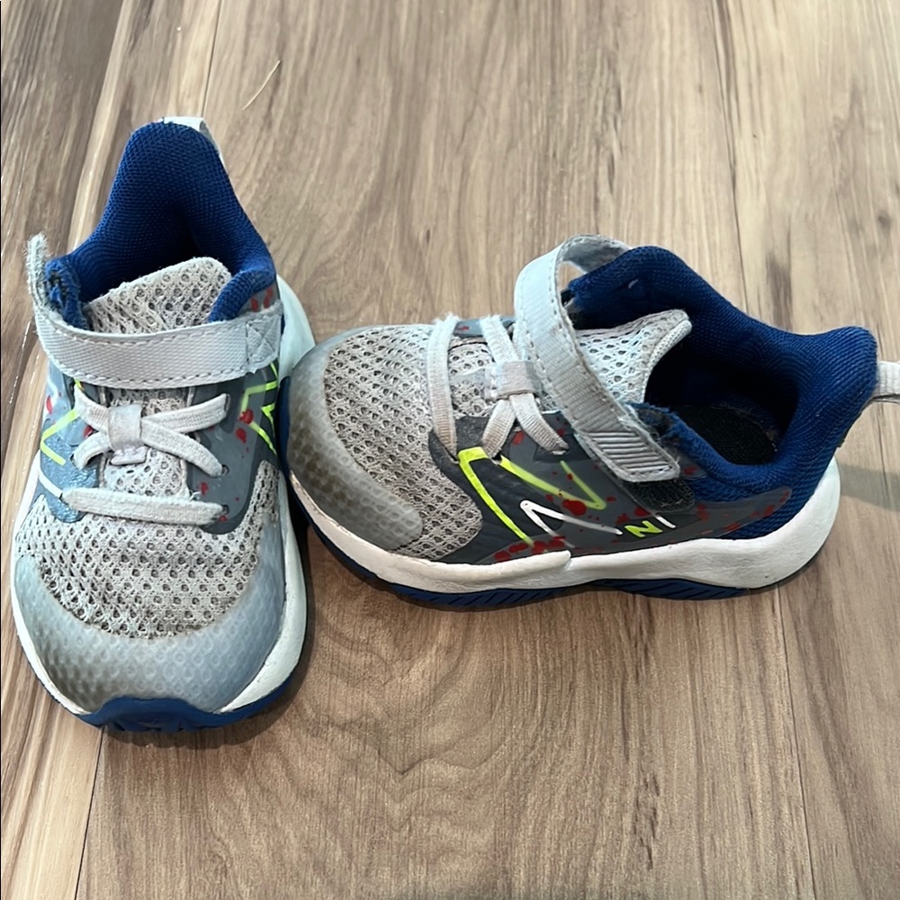 New Balance Gray and Blue Sneakers with Velcro Closure
